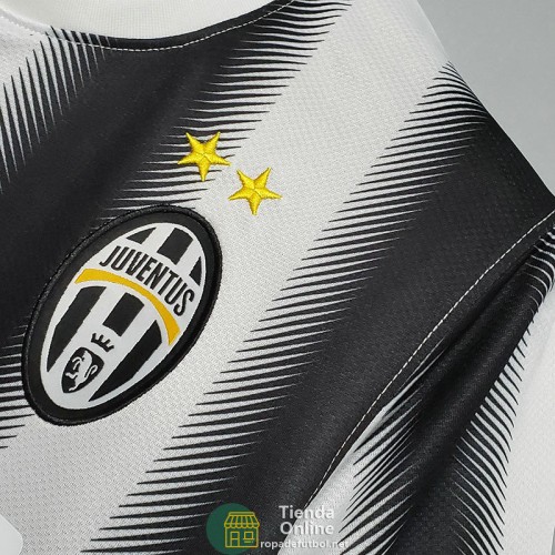 Camiseta Juventus Retro Primera Equipación 2011/2012