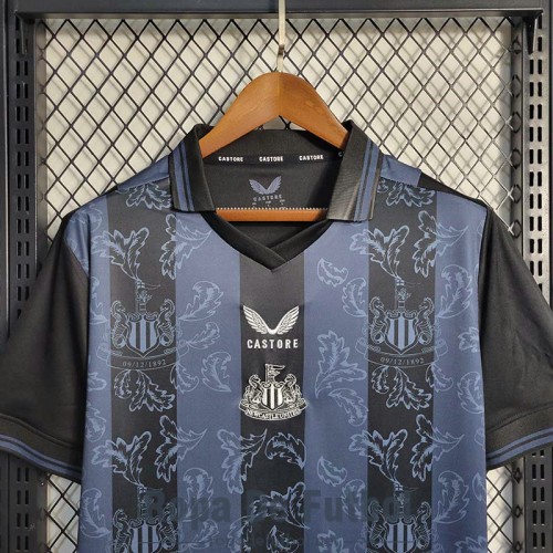 Camiseta Newcastle United 130th Anniversary Edition 2022/2023