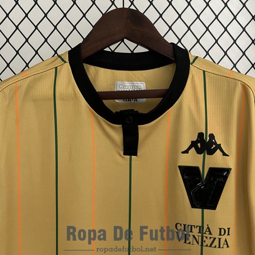 Camiseta Venezia Football Club Portero Yellow 2023/2024