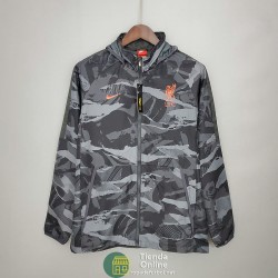 Liverpool Chaqueta Rompevientos Gris Camouflage 2021/2022